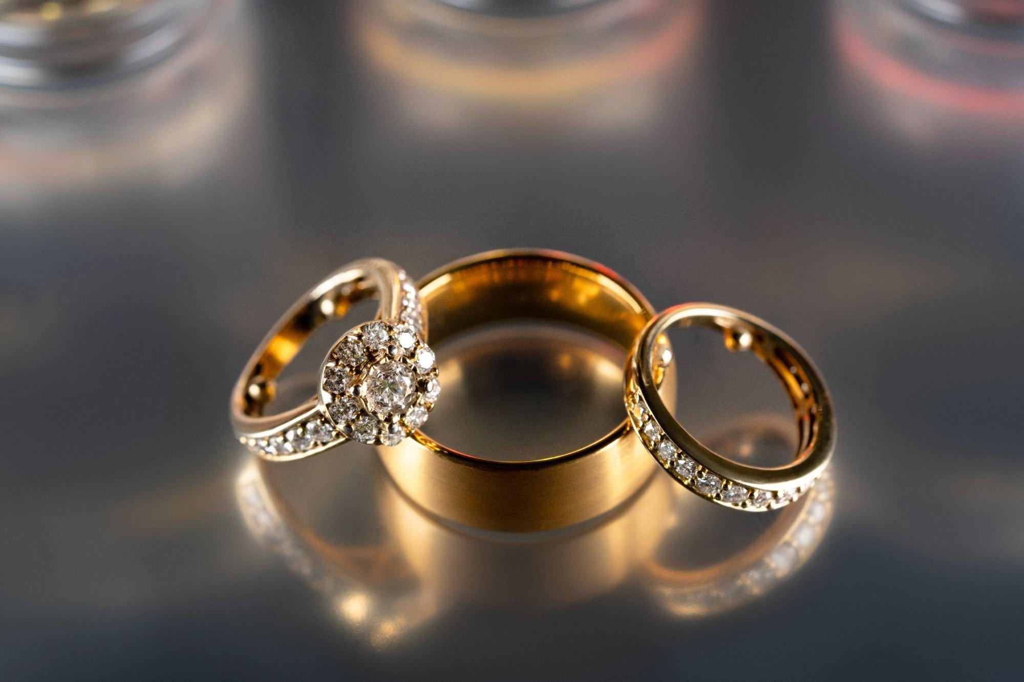 carousel-hero-element image-0