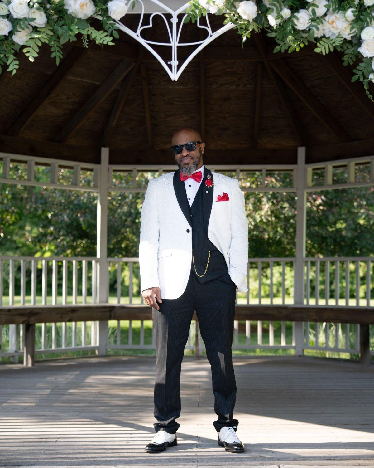 carousel-hero-element image-3