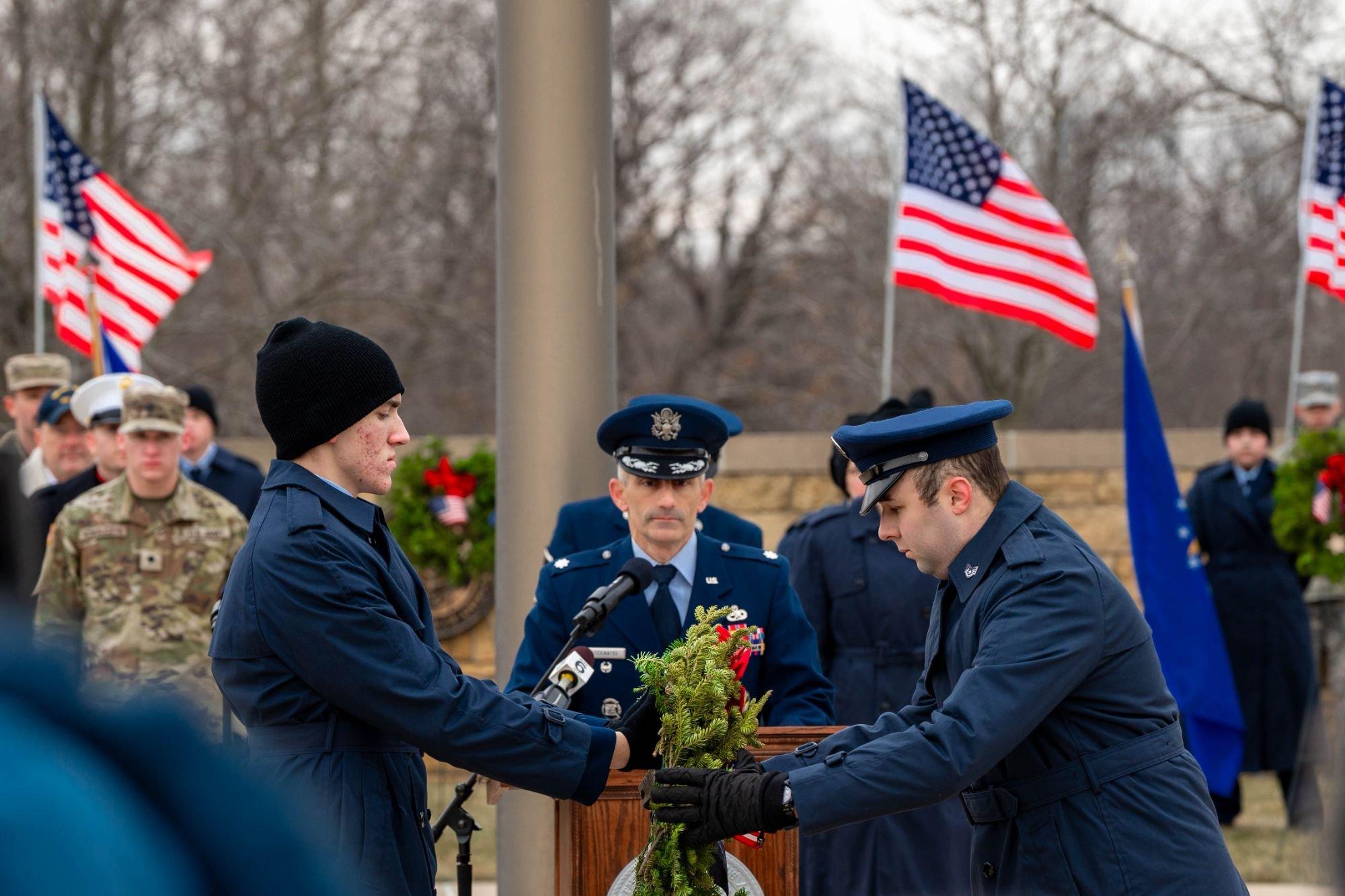 carousel-hero-element image-17