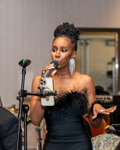 mobile - carousel-hero-element image-16