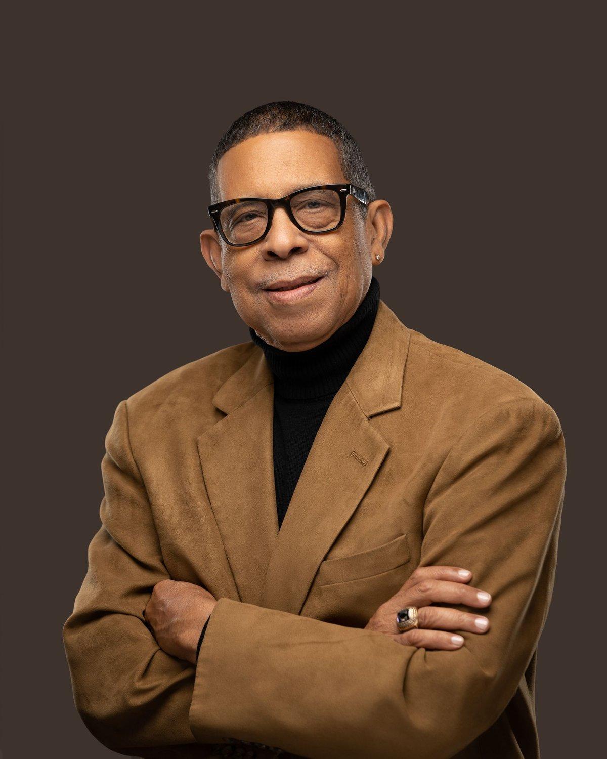 carousel-hero-element image-6